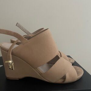 Kenneth Cole Wedge (worn once)